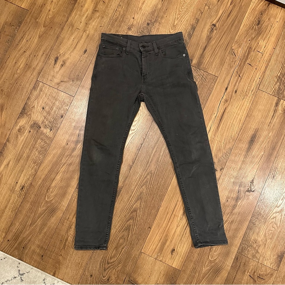 LEVI’S 512 Slim Taper Jeans — 29 / 30